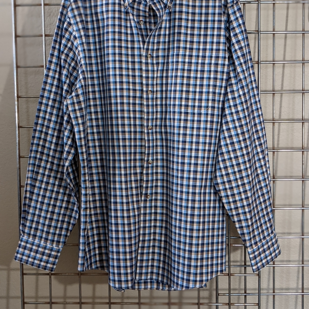 Joseph A. Bank Traveler, Tailered Fit Shirt.  Size:. Large - Picture 3 of 8